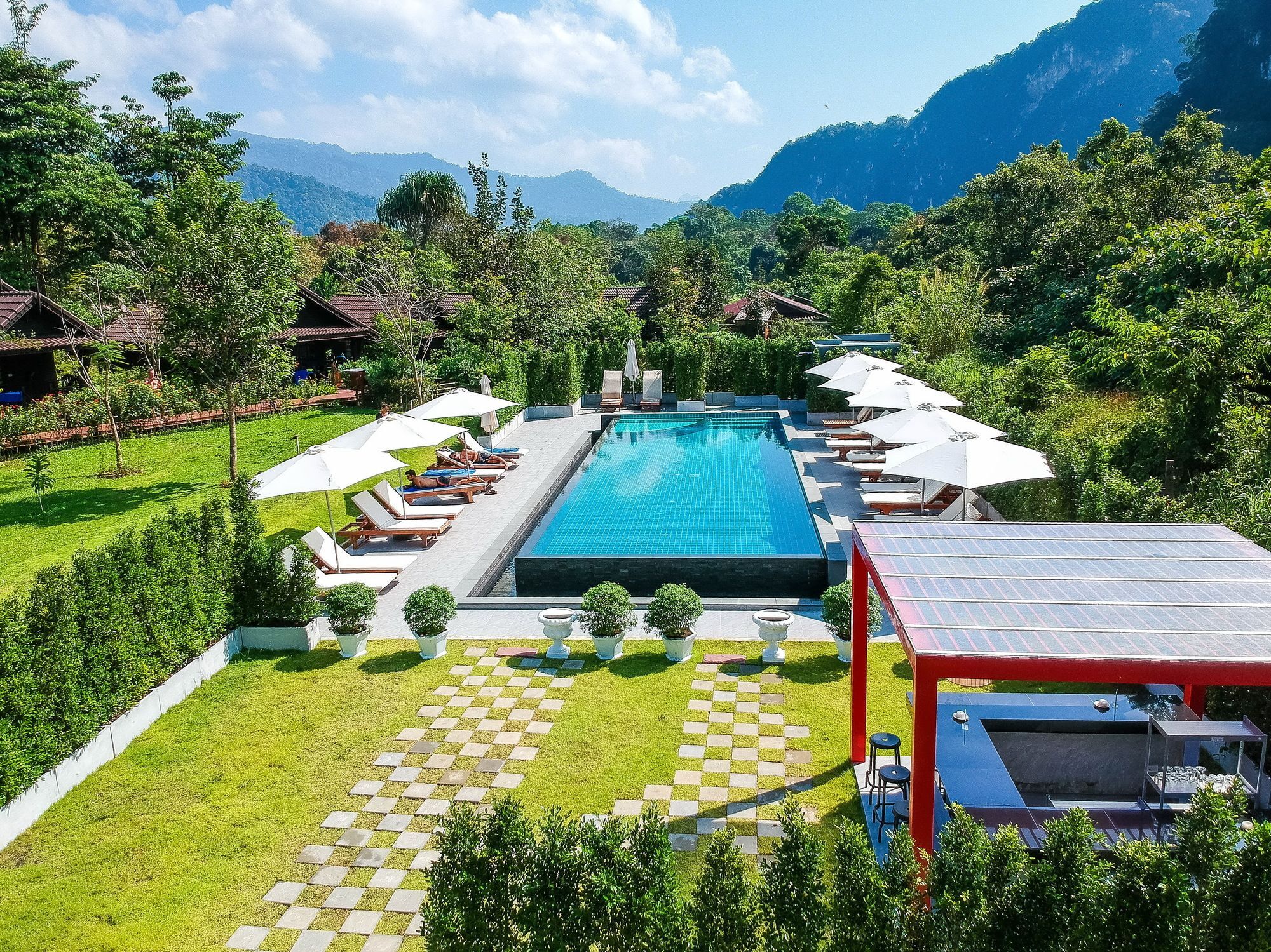 Montania Lifestyle Hotel Пханом Экстерьер фото